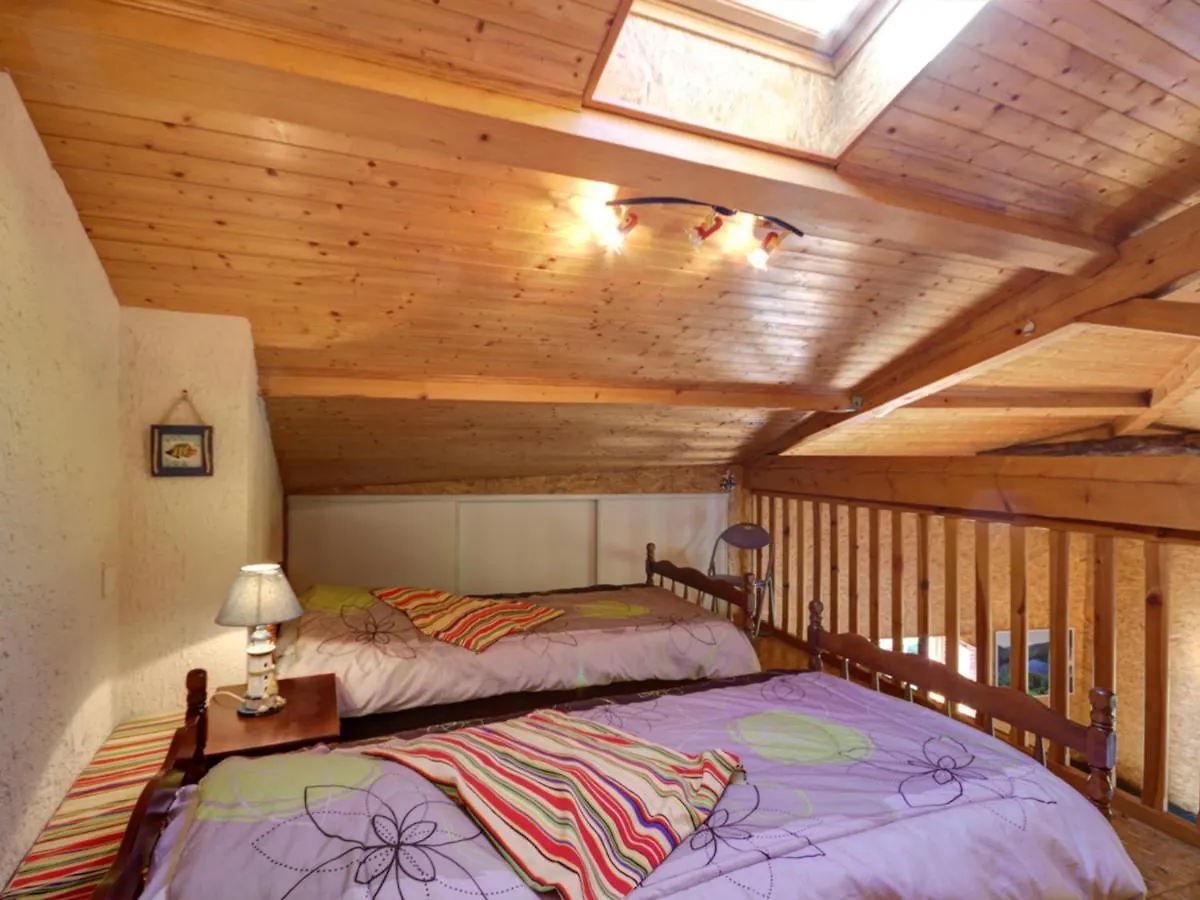 Holiday home Gite 75M² Avec Terrasse, Nature Et Vtt - Fr-1-496-99 Valfleury France